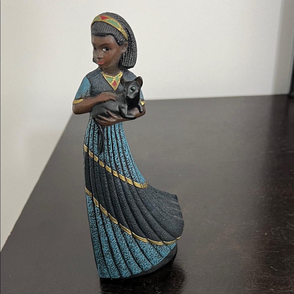 Mahogany Princess Figurine